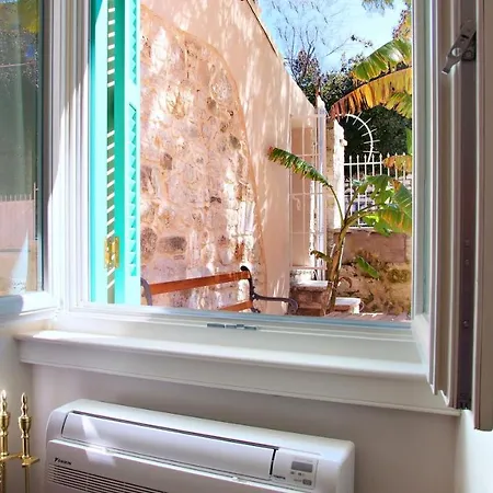 Heron's Path Ii Daire *