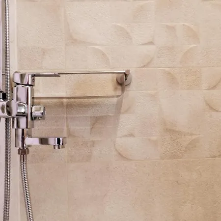 Heron's Path Ii Daire *