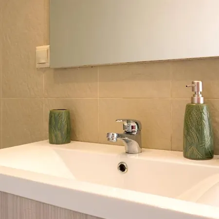 Heron's Path Ii Daire *